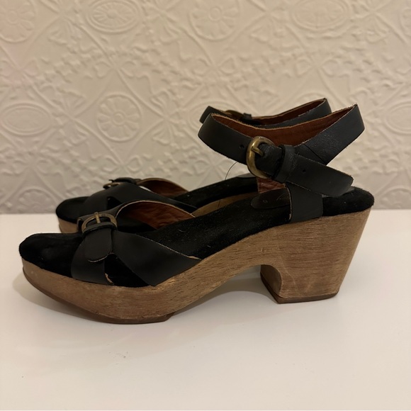 Rachel Comey Platform Sandal Clogs, Black with Buckle Detail, Size 6 - Picture 3 of 7
